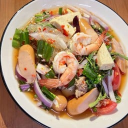 ยำเส้นแก้วกระเฉดรวมมิตร (เส้นแก้วใหญ่)