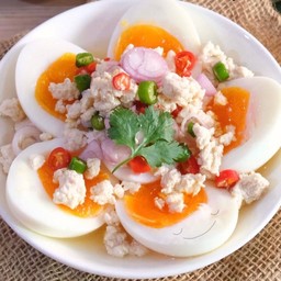 ยำไข่ต้ม