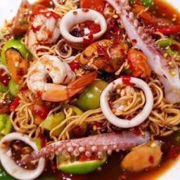 ตำมาม่าทะเล