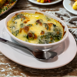 ผักโขมอบชีส