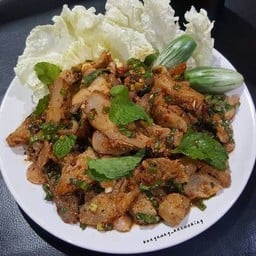 ร้านแซ่บ อาหารอีสาน (เดอะปาร์ค)