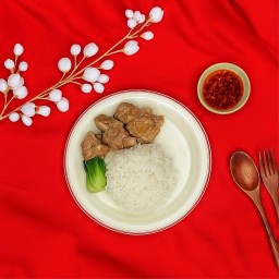 ข้าวหน้าหมูตุ๋นซอสฮอยซิน(XL)