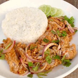 ข้าวยำไก่แซ่บ