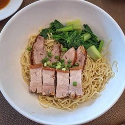 บะหมีเป็ดย่าง+หมูกรอบ