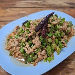 ลาบเป็ดหลังวัด