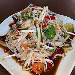 แม่อุ๊ยำมะม่วง ส้มตำ