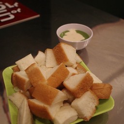 ขนมปังนึ่งสังขยา ใบเตย