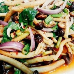 ลาบเห็ดรวม🍄🍄