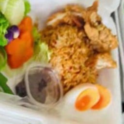 ข้าวน้ำพริกเผา +ไข่ต้ม