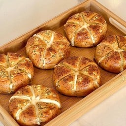 ขนมปังกระเทียมครีมชีส