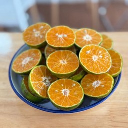 น้ำส้มคั้นสดแท้100%