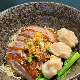 บะหมี่เกี๊ยวเป็ดแห้ง