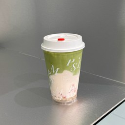 โยเกิร์ตดริ้งค์ รสมัทฉะสตอเบอรี่