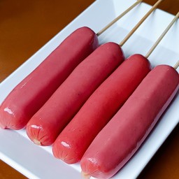 ไส้กรอกใหญ่จัมโบ้ ปิ้ง