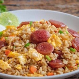 ข้าวผัดกุนเชียง