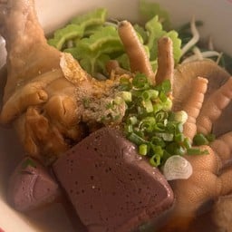 ข้าวมันไก่ ก๋วยเตี๋ยวไก่มะระ