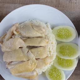 ข้าวมันไก่สายสองอยู่ในหมู่บ้านสินทรัพนครสาย2