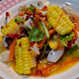 ยำข้าวโพด ไข่เค็ม