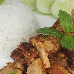 ข้าวมันยำไก่แซ่บ