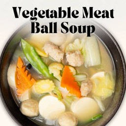 ซุปผักใส่ลูกชิ้น