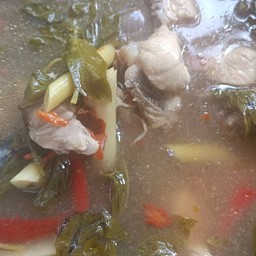 ต้มยำไก่ ใบโหระพา