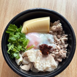 มาม่าต้มยำ Set  หมูเต้าหู้