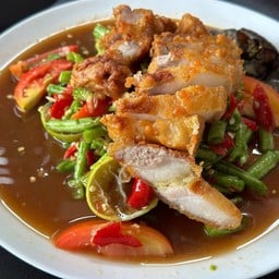 ตำถั่วหมูกรอบ