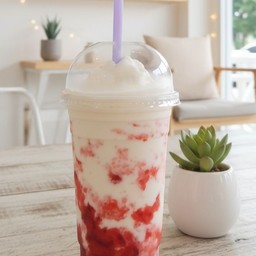 นมสดปั่น สตอเบอรี่