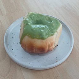 ขนมปังปิ้ง สังขยาใบเตย