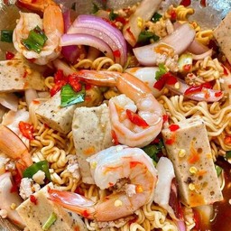 ยำม่าม่าทะเลรวม