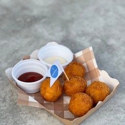 ชีสบอล Cheese balls