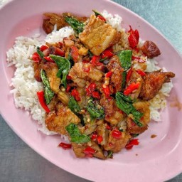 กะเพราสามสหาย