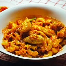 มักกะโรนีไก่ต้ม