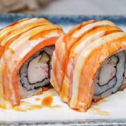 ซูชิแซลมอนโรลเบิร์น