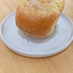 ขนมปังปิ้ง เนยน้ำตาล