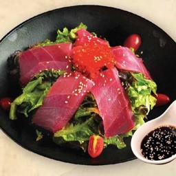 สลัดทูน่าสด