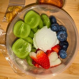 Size M บลูเบอร์รี่+องุ่นไซมัสคัท+สตอเบอร์รี่