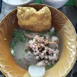 ป้าหมวยก๋วยเตี๋ยวหมูต้มยำ