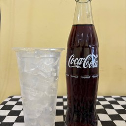 โค้กแก้วโอ่ง