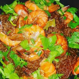 กุ้งอบวุ้นเส้น