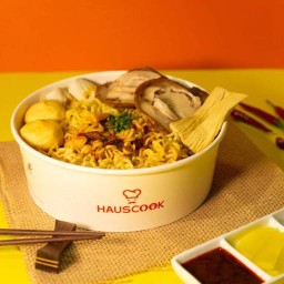 รามยอนคาเฟ่ by Introvert’s Corner College Town Ladkrabang