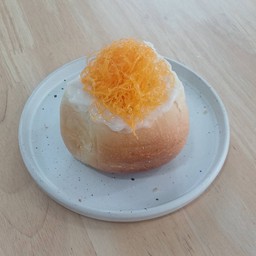 ขนมปังปิ้ง ครีมมะพร้าวฝอยทอง