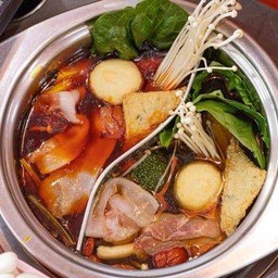 3.ชาบู หม่าล่า ( แถมฟรี มาม่า และผักบุ้ง )