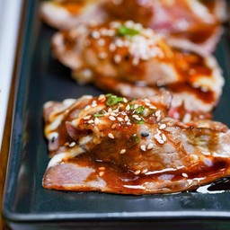 ซูชิเนื้อเบิร์น