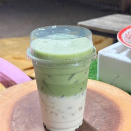 โฟมนมชาเขียวลาเต้
