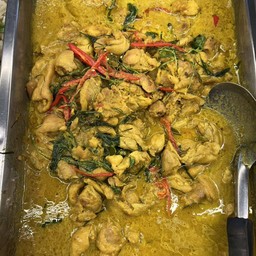 ผัดพริกแกงไก่(พริกแกงใต้)