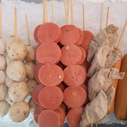 ลูกชิ้น หมูสาหร่าย+หมูยอพริก+ปลาระเบิด