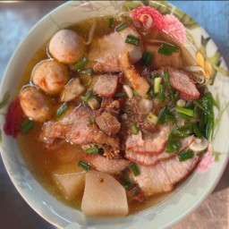 เกาเหลาหมูแดง