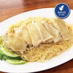 เส้นหมี่ไก่ต้ม