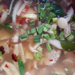 ต้มแซ่บเครื่องในรวมิตรหมู